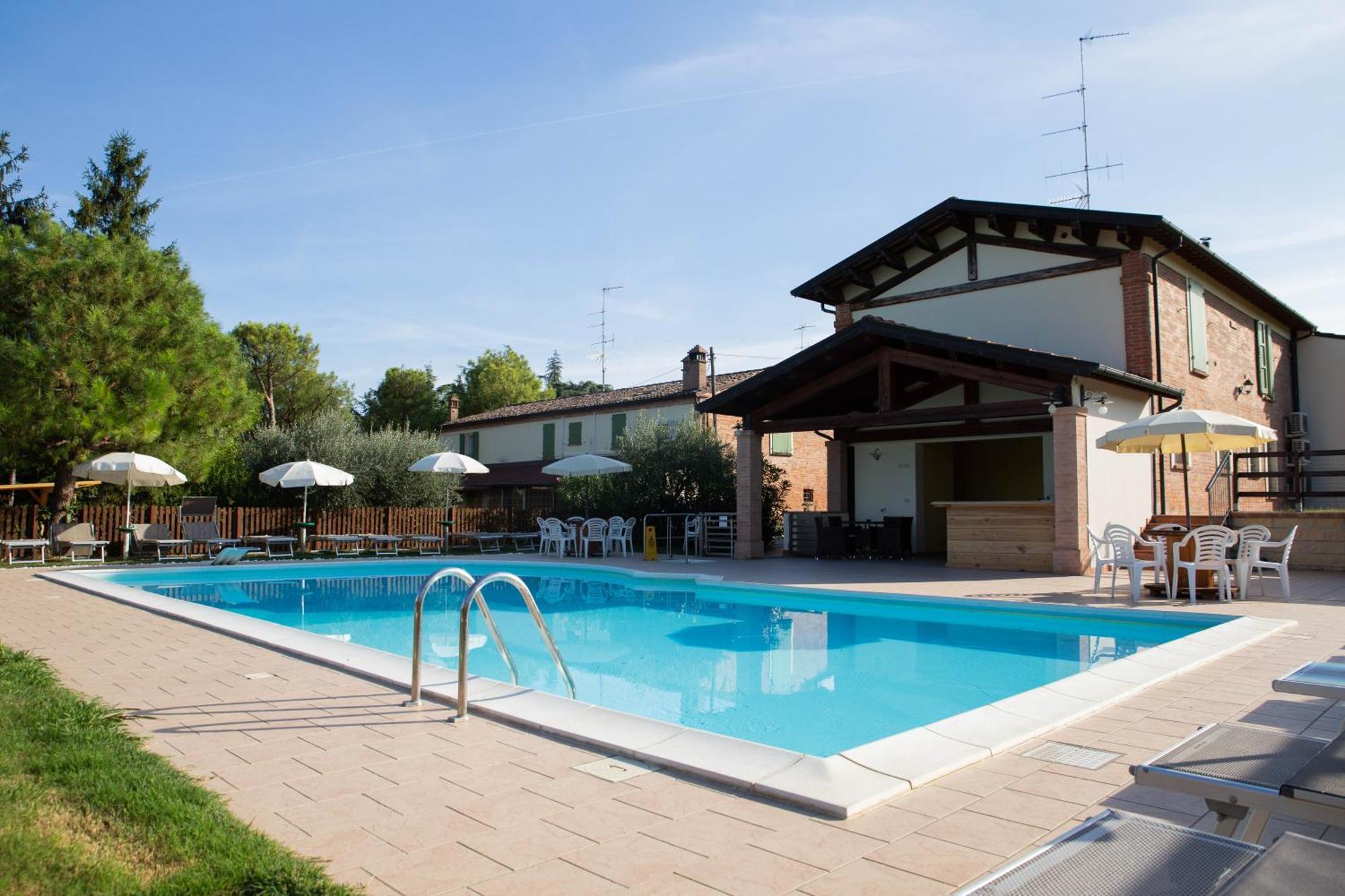 Agriturismo E Cantina La Sabbiona Faenza Exterior photo